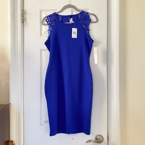 Almost Famous Crochet-Sleeve Bodycon Dress